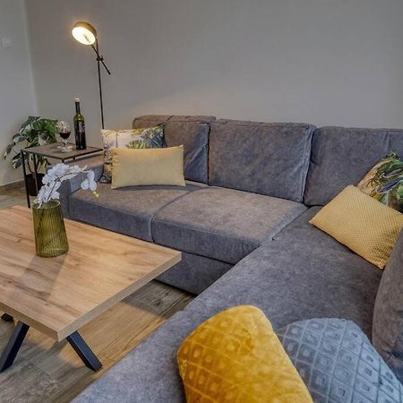 Cozy Modern Apartment Rijeka Bagian luar foto